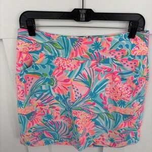 Lilly Pulitzer Jonas SkortVibrant Tropical Print -size 8 back zipper-pockets